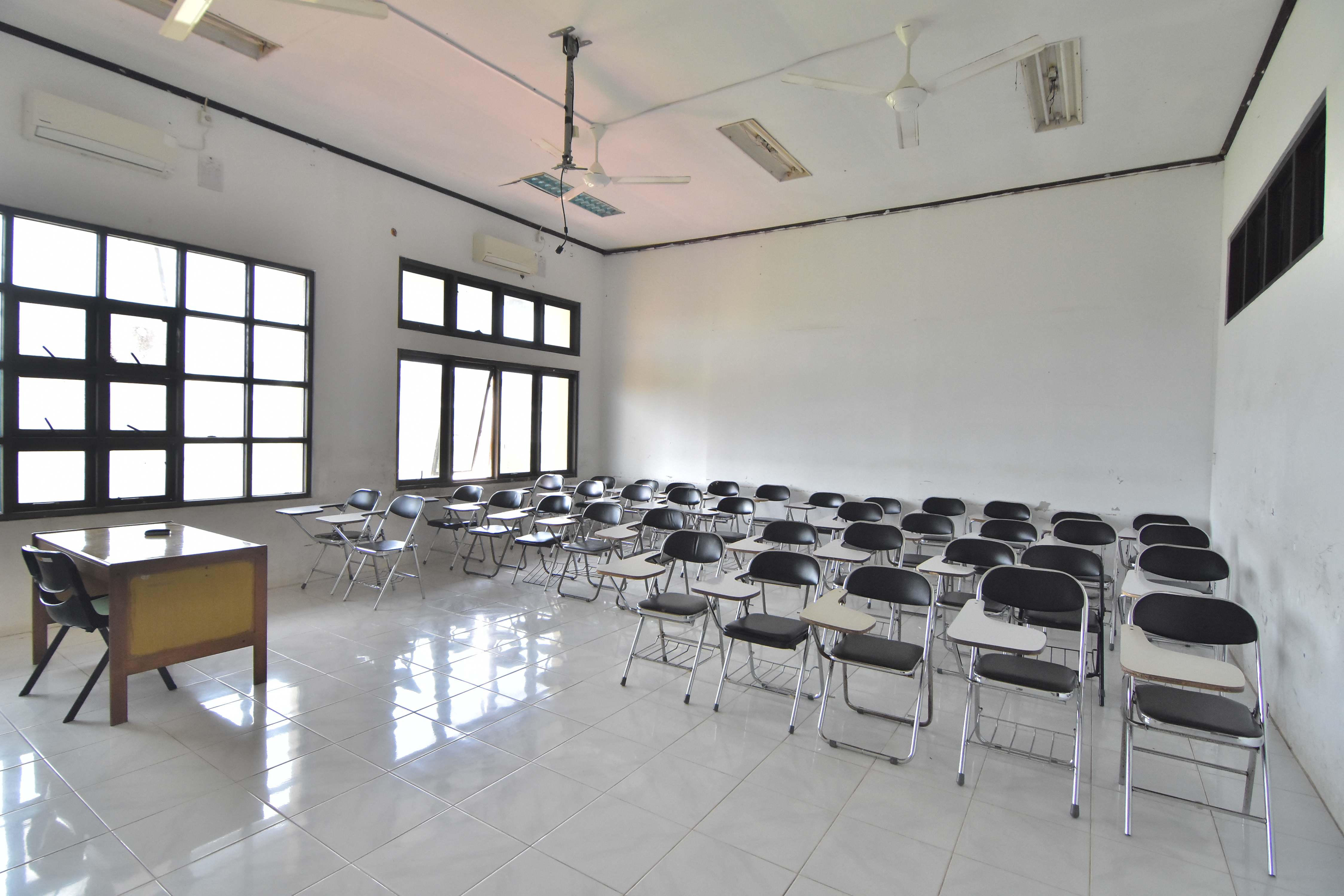 Ruang Kuliah 1